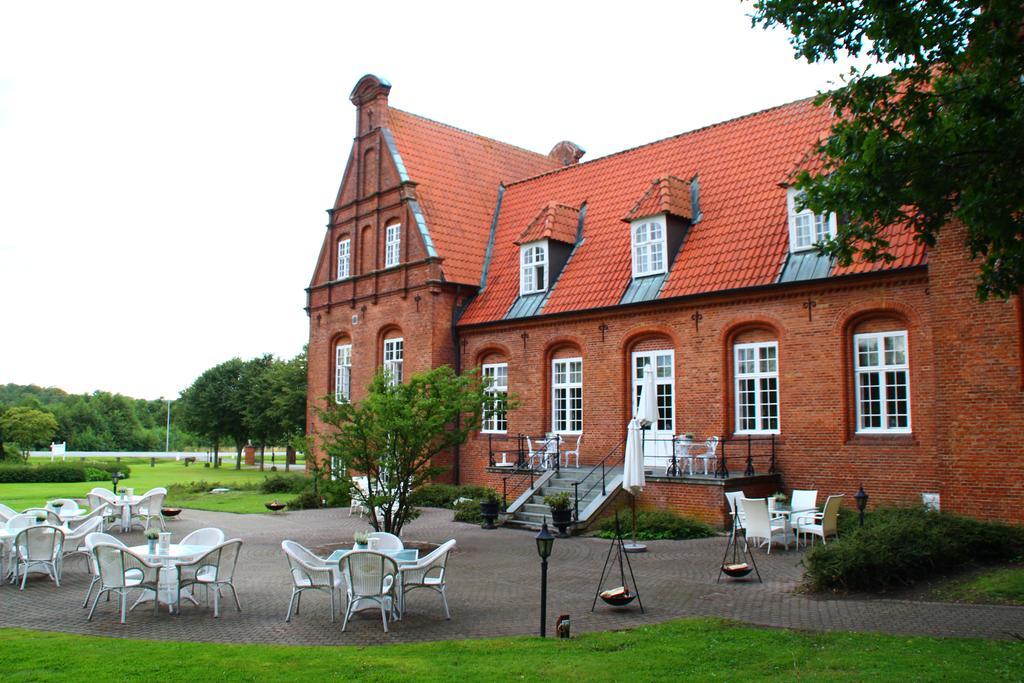 Sophiendal Manor Hotel Låsby Exterior foto