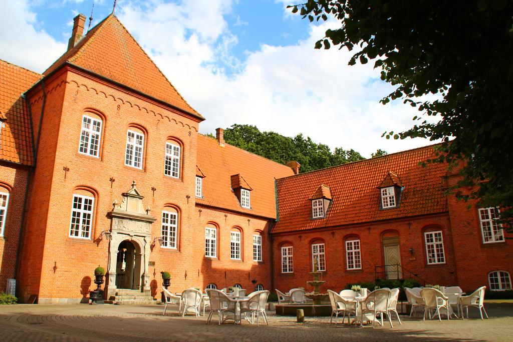 Sophiendal Manor Hotel Låsby Exterior foto